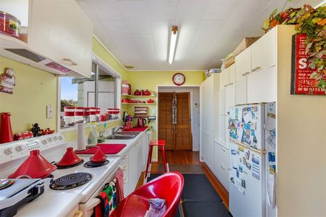 Photo of property in 5 Kapiti Place, Sunnynook, Auckland, 0620