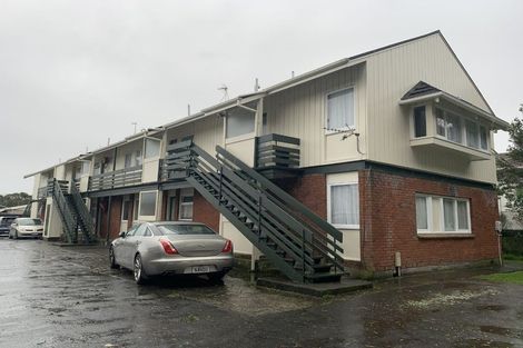 Photo of property in 2/12 Trevethick Grove, Woburn, Lower Hutt, 5010