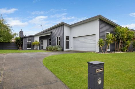 Photo of property in 28 Branigan Parade, Kelvin Grove, Palmerston North, 4414