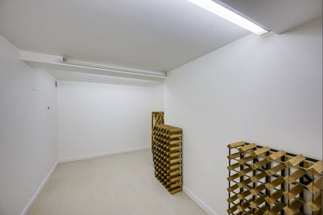 Photo of property in 8 George Street, Hospital Hill, Napier, 4110