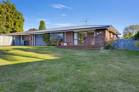 Photo of property in 10b Taurus Place, Kawaha Point, Rotorua, 3010