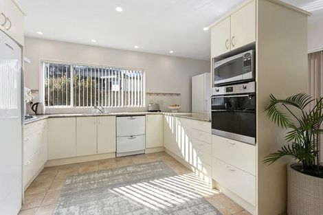 Photo of property in 20 Advance Way, Albany, Auckland, 0632