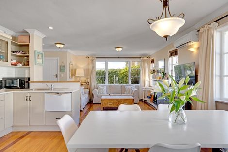 Photo of property in 17 Sackville Street, Martinborough, 5711