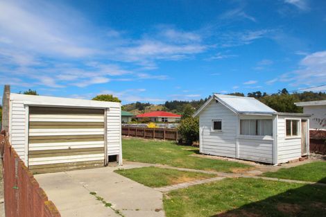 Photo of property in 15 Balmoral Street, Oamaru North, Oamaru, 9400