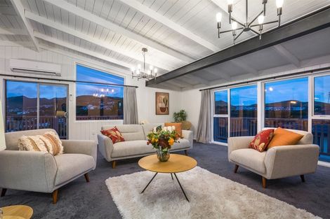 Photo of property in 8 Tatum Way, Johnsonville, Wellington, 6037