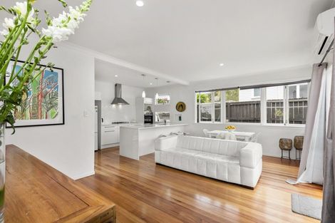 Photo of property in 9 Ridout Street, Maeroa, Hamilton, 3200