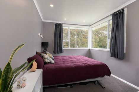 Photo of property in 12 Mexted Crescent, Ranui, Porirua, 5024