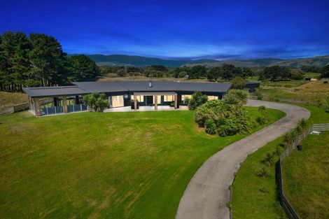 Photo of property in 191 Harakeke Road, Te Horo, Otaki, 5581