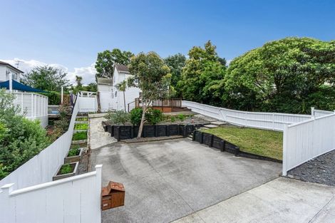 Photo of property in 1/26 Wilkinson Way, Browns Bay, Auckland, 0630