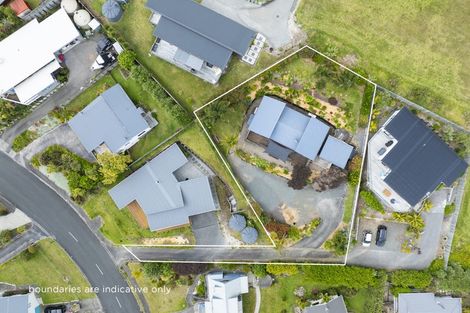 Photo of property in 9 Dudley Crescent, Cable Bay, 0420