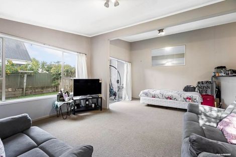 Photo of property in 2/5 Camden Road, Sandringham, Auckland, 1025
