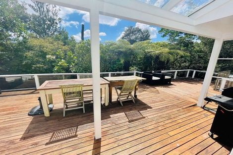 Photo of property in 163 Scenic Drive, Titirangi, Auckland, 0604