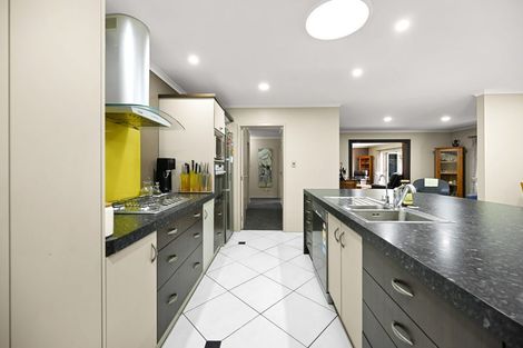 Photo of property in 9 Roderick Place, Rototuna, Hamilton, 3210