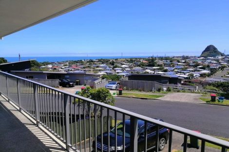 Photo of property in 32 Crownhill Street, Spotswood, New Plymouth, 4310