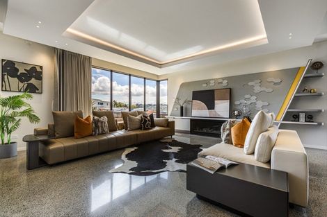 Photo of property in 38 Fernhill Way, Oteha, Auckland, 0632