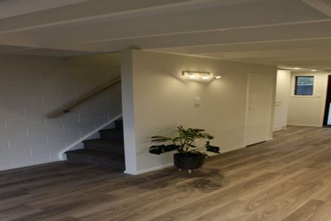 Photo of property in 2/75 Birkdale Road, Birkdale, Auckland, 0626