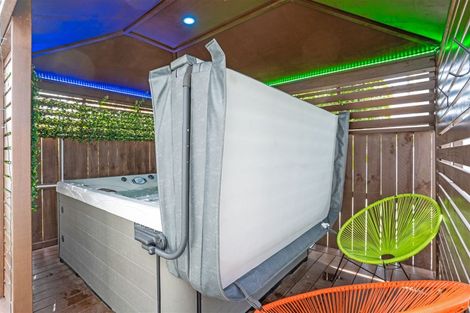 Photo of property in 126c Wellington Street, Howick, Auckland, 2014