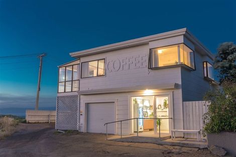 Photo of property in 21 Ocean Beach Street, Foxton Beach, Foxton, 4815