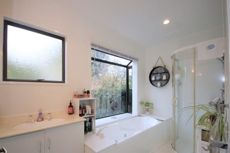 Photo of property in 15 Karaka Road, Waikari, 7420