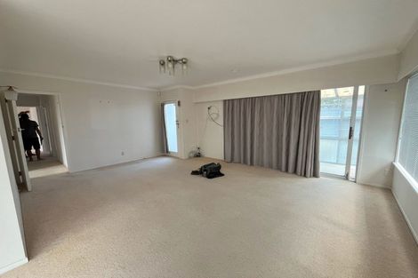 Photo of property in 1/2 Eban Avenue, Hillcrest, Auckland, 0627