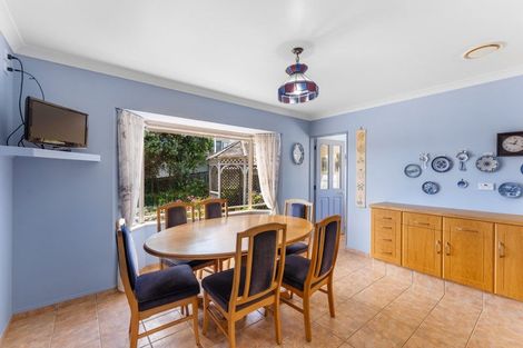 Photo of property in 11 Marewa Place, Waikanae Beach, Waikanae, 5036
