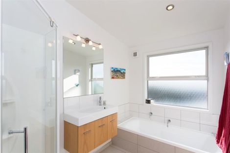 Photo of property in 4 Saint Remy Lane, Redcliffs, Christchurch, 8081