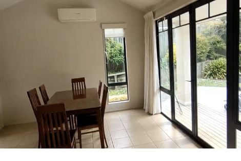 Photo of property in 6 Stewart Gibson Place, Manurewa, Auckland, 2105