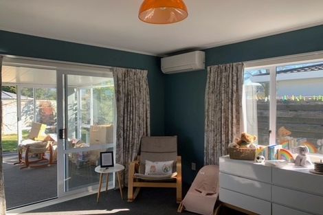 Photo of property in 21 Whiting Crescent, Greenmeadows, Napier, 4112