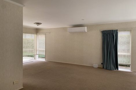 Photo of property in 1/4 Limerick Place, Dannemora, Auckland, 2016