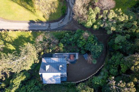 Photo of property in 6888e Christchurch Akaroa Road, Takamatua, 7581