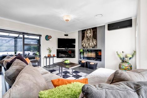 Photo of property in 40 Redwood Crescent, Hurdon, New Plymouth, 4310