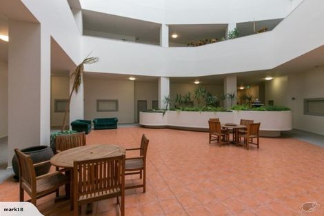 Photo of property in Stadium Garden Flats, 212/107 Thorndon Quay, Pipitea, Wellington, 6011