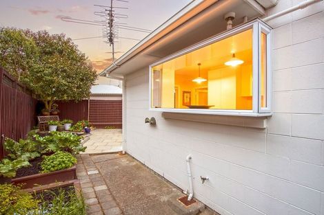 Photo of property in 4/38 Clare Road, St Albans, Christchurch, 8014