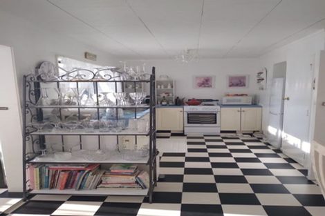 Photo of property in 10a Rira Street, Marton, 4710