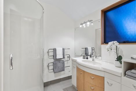 Photo of property in 7b Elgin Place, Red Beach, 0932