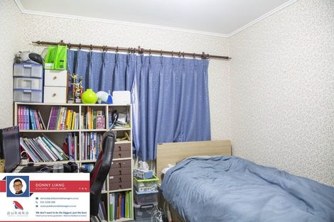 Photo of property in 23 Waverley Avenue, Glenfield, Auckland, 0629