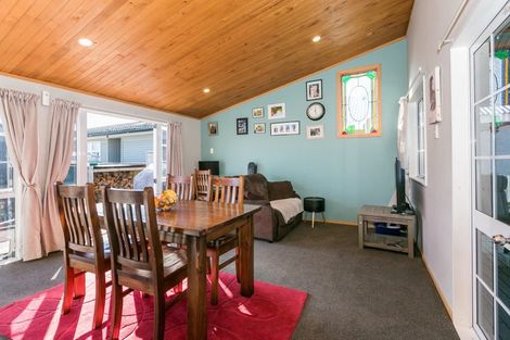 Photo of property in 806 Riverslea Road North, Parkvale, Hastings, 4122