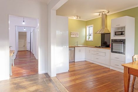 Photo of property in 45 Waverley Street, Waipawa, 4210