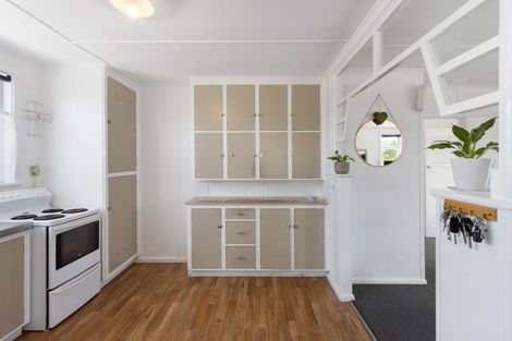 Photo of property in 16 Mason Avenue, Maraenui, Napier, 4110