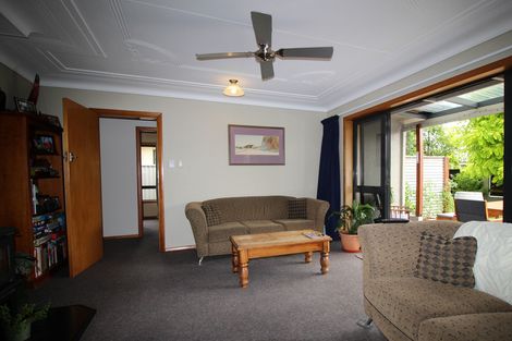 Photo of property in 27 Clutha Street, Alexandra, 9320