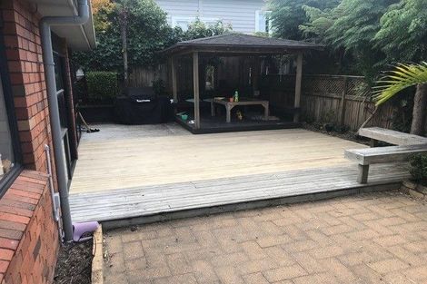 Photo of property in 2/2 Dallinghoe Crescent, Milford, Auckland, 0620