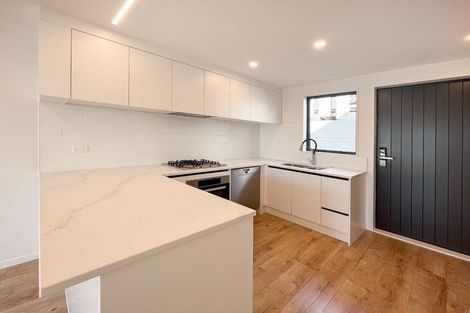 Photo of property in 5/737 East Coast Road, Browns Bay, Auckland, 0630