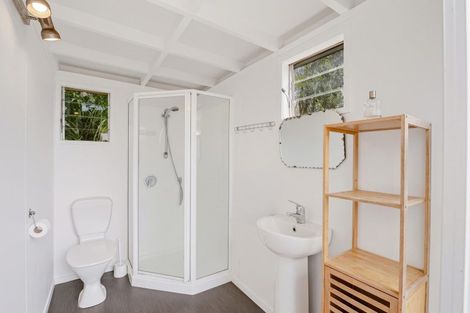 Photo of property in 5 Florence Place, Hahei, Whitianga, 3591