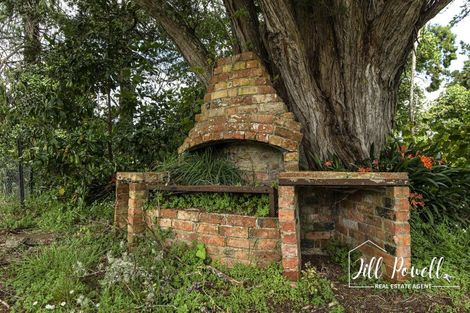 Photo of property in 32 Franklin Road, Paparoa, 0571