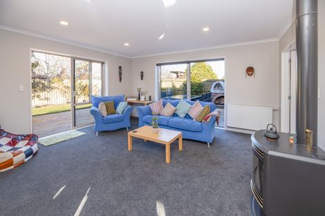 Photo of property in 136 Rothesay Road, Parklands, Christchurch, 8083