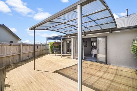 Photo of property in 16 Lockhart Place, Rototuna, Hamilton, 3210