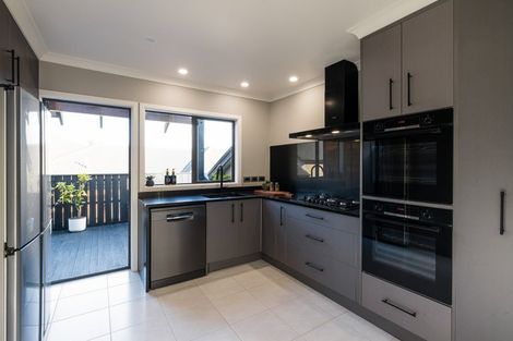 Photo of property in 10 The Dales, Dinsdale, Hamilton, 3204