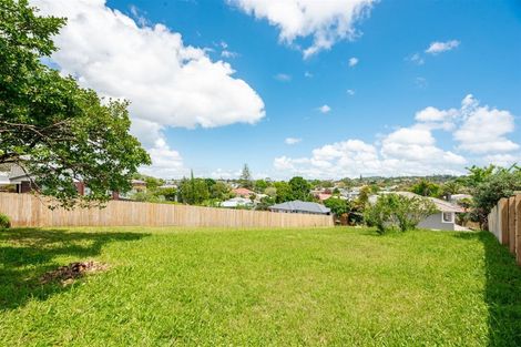 Photo of property in 44 Tahi Terrace, Glen Eden, Auckland, 0602