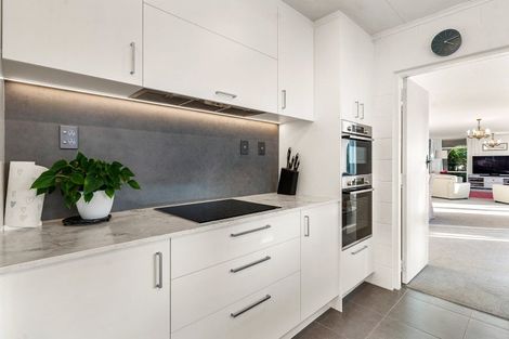 Photo of property in 51 Riverside Road, Orewa, 0931