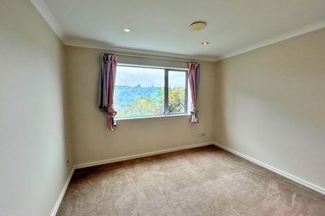 Photo of property in 21f Stamford Crescent, Flat Bush, Auckland, 2019